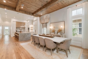 Dining - Rees on Spartina 340 Spartina Circle (Santa Rosa Beach)