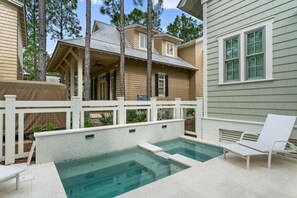 House, 5 Bedrooms | Pool