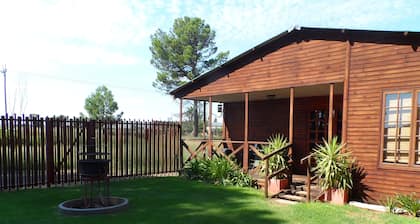 Cherry Lane Self Catering in Bloemfontein Family Apartment for max 8 Guests