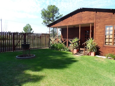 Cherry Lane Self Catering in Bloemfontein Family Apartment for max 8 Guests