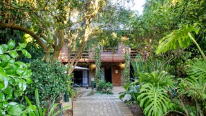 Room, 1 Bedroom, Accessible, Balcony | Property entrance - Lush Suburban Paradise - Deluxe Unit (Cape Town)