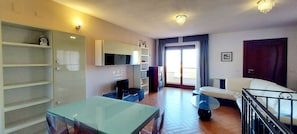 Appartement, 3 chambres | Intérieur