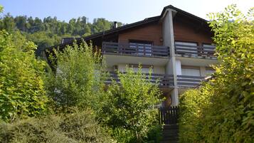 Apartment, 2 Bedrooms, Smoking, Balcony | Exterior