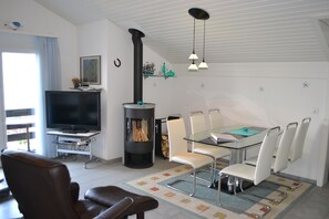Apartment, 2 Bedrooms, Smoking, Balcony | Living area | Flat-screen TV, DVD player, books - Two-bedroom Apartment for 4-5 Guests With Lake and Mountain Views (Emmetten)