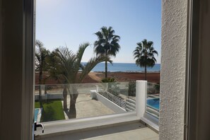 Villa, 3 Bedrooms, Private Pool, Garden View | Interior