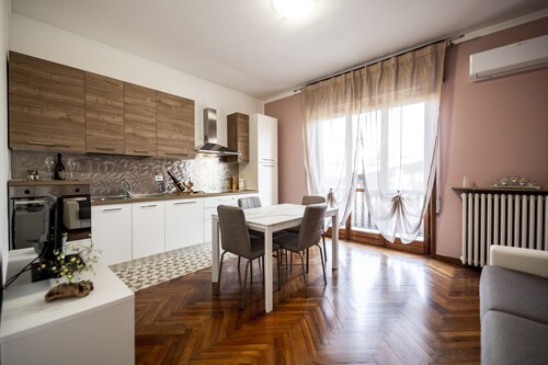 Milan Bergamo House Mbh