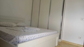 2 عدّة غرف نوم