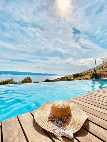 Villa Forte-the Exclusive Private Villa With Amazing sea View Located in Mimice