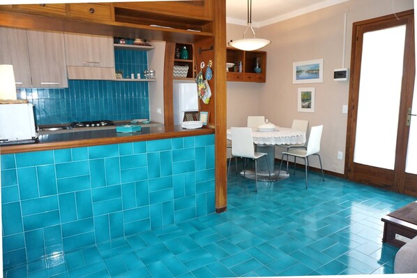 Villa, 3 Bedrooms, Garden View | Private kitchen