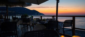 "melograno" Holiday Home Featured With Swimming Pool and Private Beach