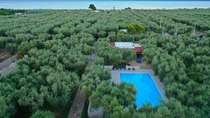 House, 1 Bedroom, Balcony, Garden View | Pool | Outdoor pool