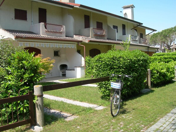 Villa, 2 camere da letto, balcone, vista giardino | Esterni
