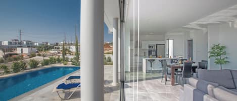 Villa, 3 chambres, piscine privée, vue sur le jardin | Restauration en plein air