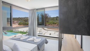Villa, 5 habitaciones, piscina privada, vistas al jardín