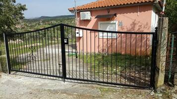 House, 2 Bedrooms, Accessible, Smoking | Exterior