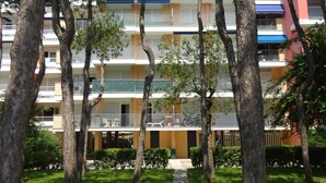 Apartment, 2 Bedrooms, Balcony | Property entrance - Lovely Apartment Just 40m From the sea (Caorle)