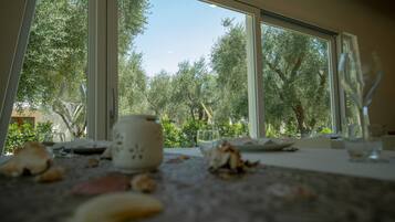 ํ์ฐ์ค, ์นจ์ค 2๊ฐ, ์ ์ ์ ๋ง | ์๋ฐ ์์ค ์ ๋ฉด