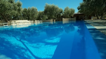 House, 2 Bedrooms, Garden View | Pool | Outdoor pool