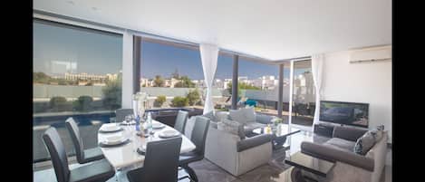 Villa, 3 Bedrooms, Private Pool | Dining