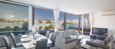 Villa, 3 Bedrooms, Private Pool | Dining