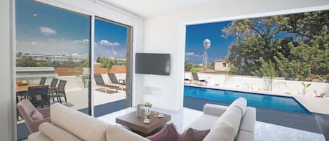 Villa, 4 Bedrooms, Private Pool, Garden View | Living room