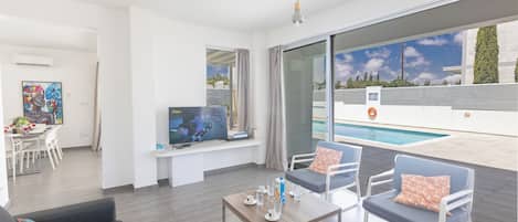 Villa, 5 chambres, piscine privée, vue sur le jardin | Aire de séjour