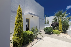 Villa, 5 chambres, piscine privée, vue sur le jardin | Extérieur