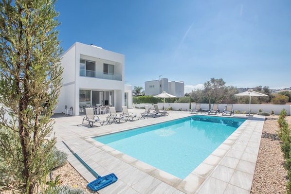 Villa, 5 Bedrooms, Balcony, Garden View | BBQ/picnic Area