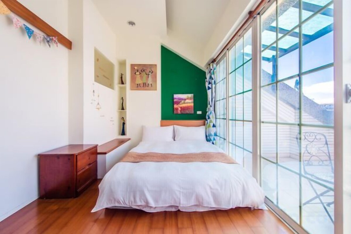 Wifi gratis y ropa de cama