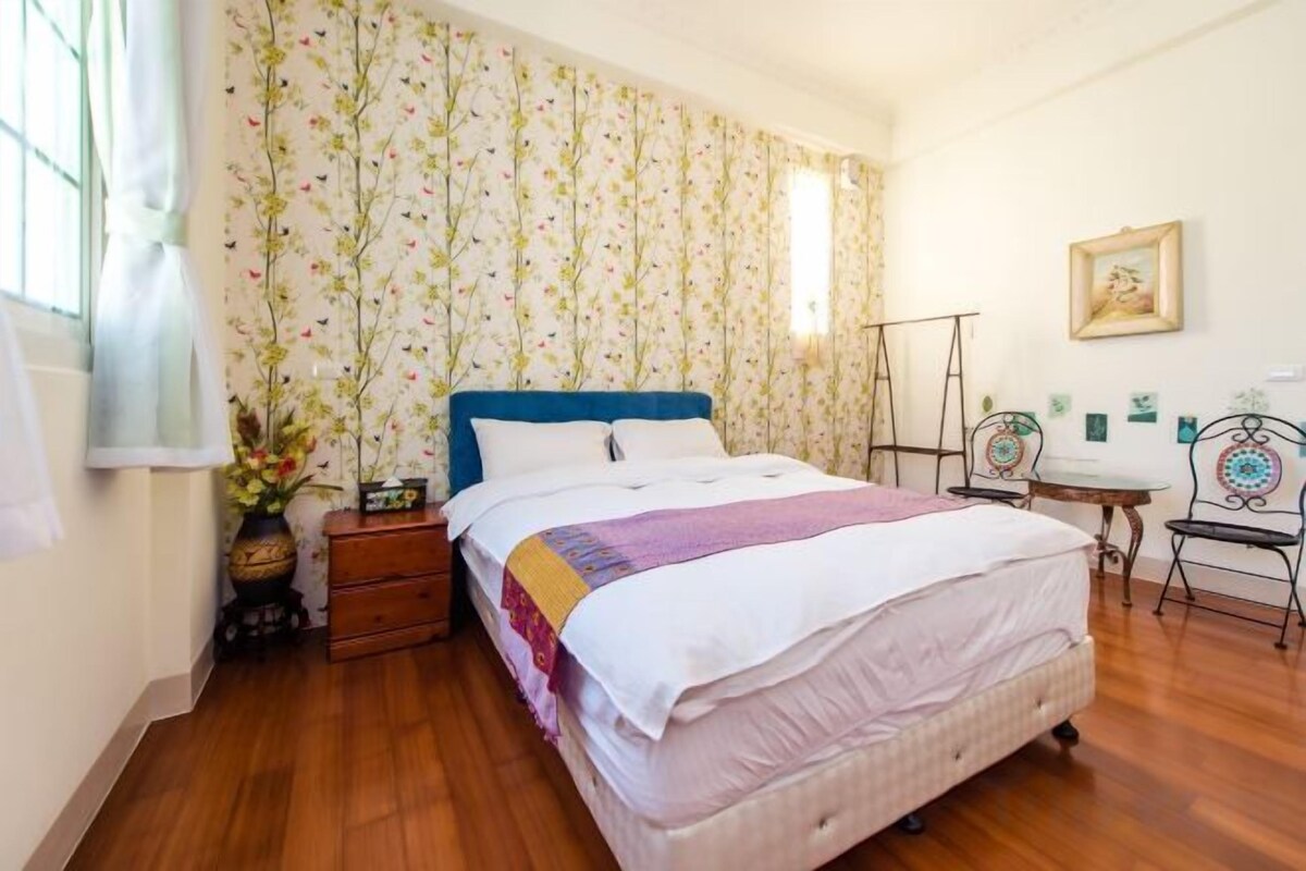 Wifi gratis y ropa de cama