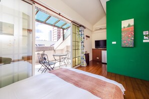 Wifi gratis y ropa de cama 