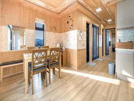 3 bedrooms, free WiFi