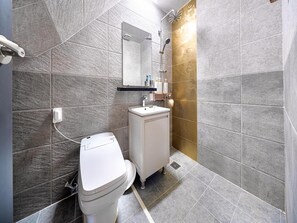 3 bedrooms, free WiFi - Diorem Pension (Jeju City)