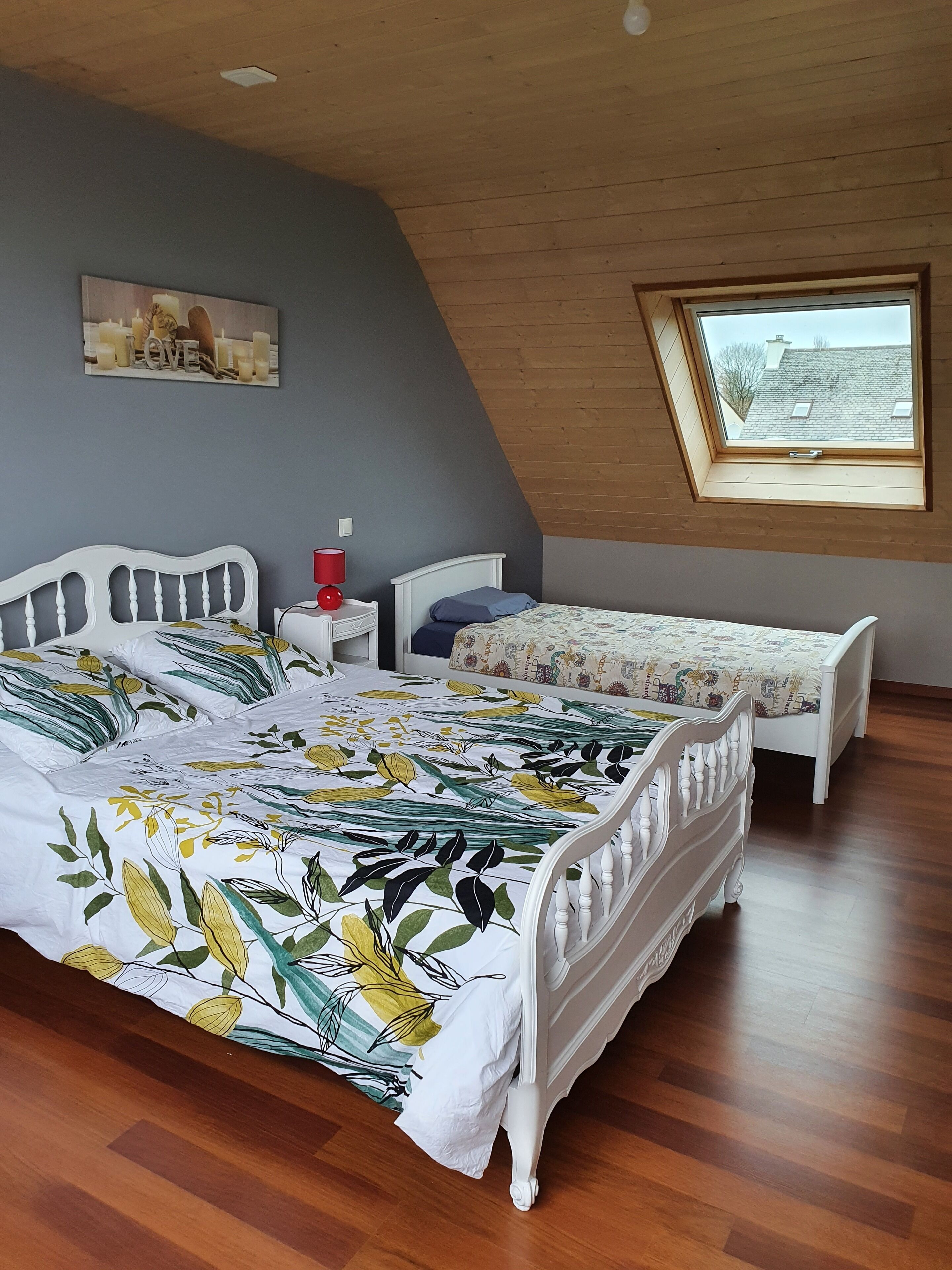 5 chambres, fer et planche à repasser, Wi-Fi gratuit