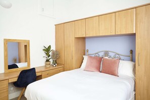 1 bedroom, iron/ironing board, travel cot, free WiFi