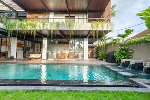 Outdoor pool - Suncoast Villa Bali (Canggu)
