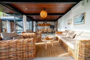 Living area - Suncoast Villa Bali (Canggu)