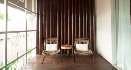 Pelangi 148 Beach Suites