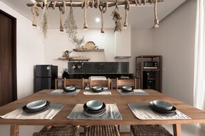 Sviitti, 2 makuuhuonetta | Ruokailu omassa huoneessa