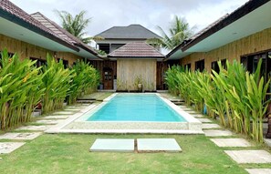 Outdoor pool - Boku Boku (Canggu)