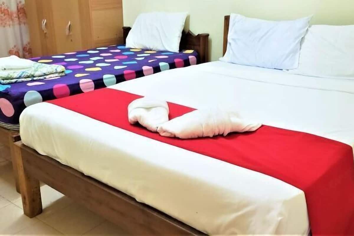 Desk, free WiFi, bed sheets