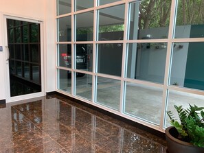 Entrada de la propiedad