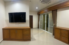 客房, 1 間臥室 | 房內夾萬、書桌、熨斗/熨衫板、免費 Wi-Fi