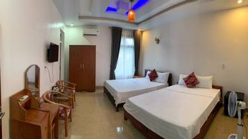 Quadruple Room | Minibar, desk, iron/ironing board, free WiFi