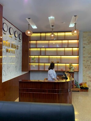 Reception - Tuan Anh 3 Hotel (Bo Trach)
