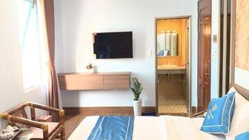 Superior Double Room | In-room safe, desk, free WiFi, bed sheets