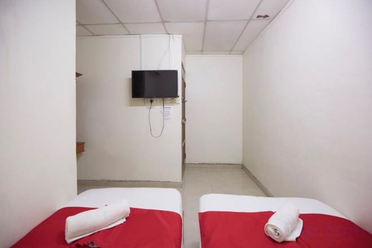 Desk, iron/ironing board (on request), free WiFi, bed sheets