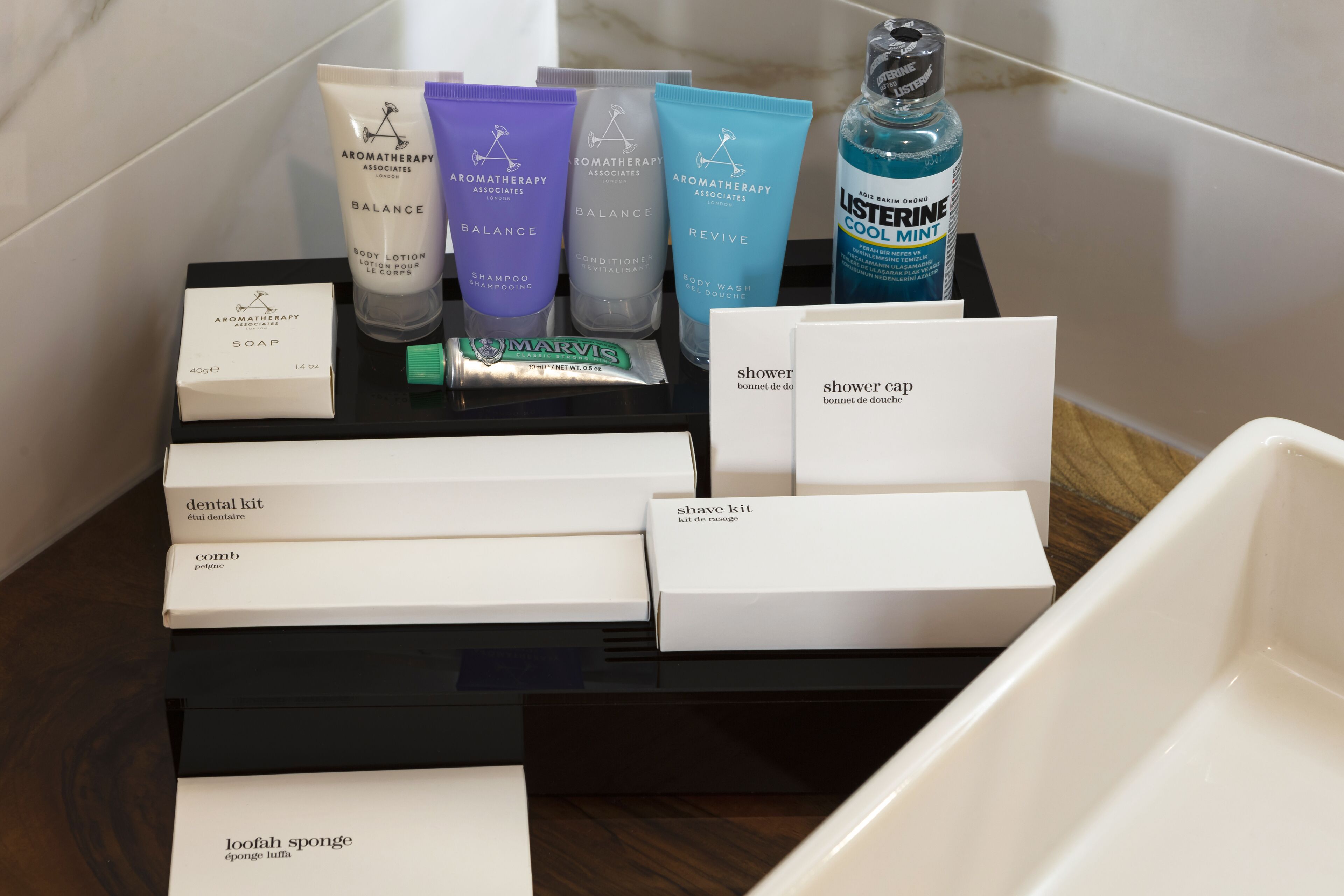 deluxe suite, terrace | bathroom | shower, rainfall showerhead, designer toiletries, hair dryer