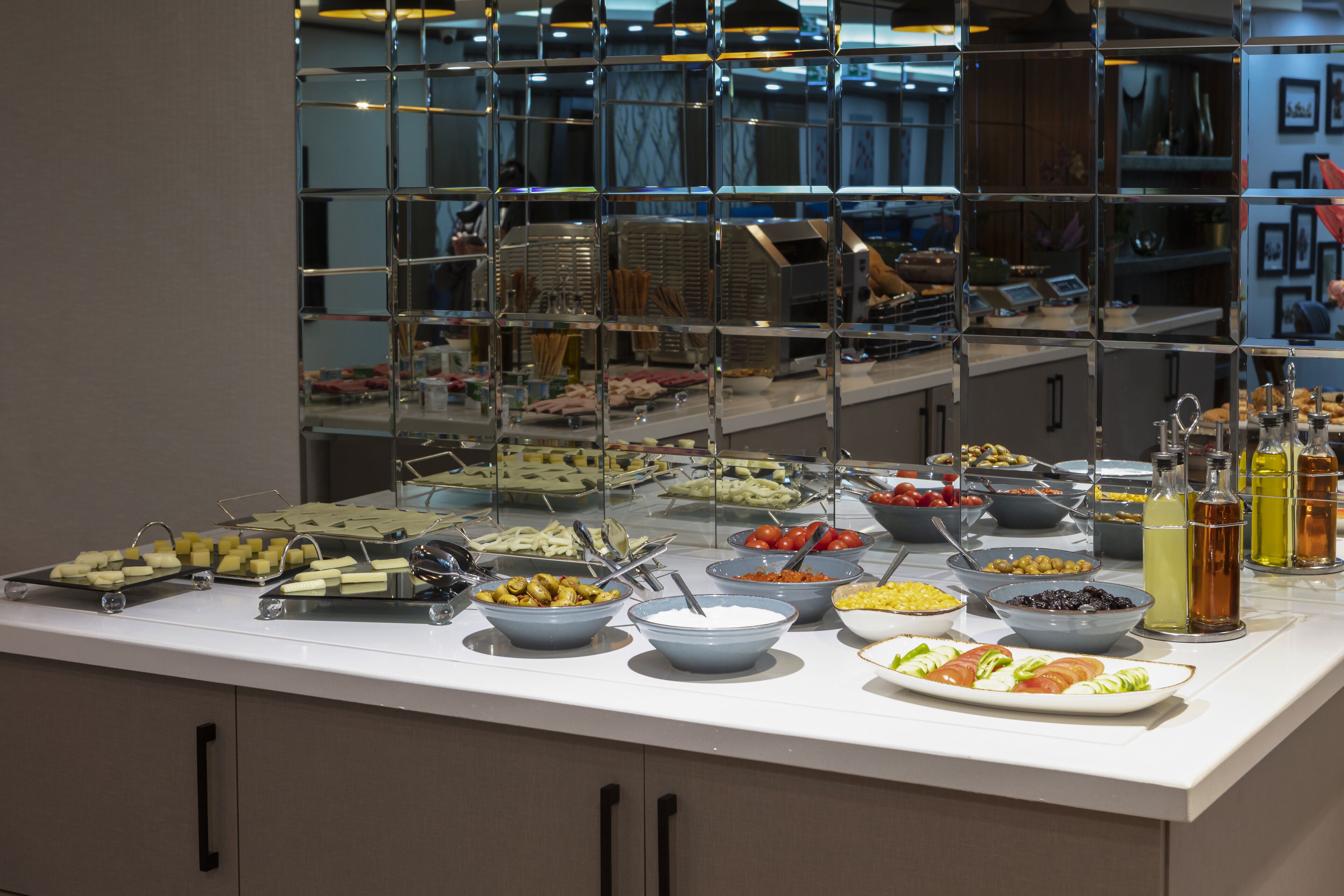 Bao gồm bữa sáng buffet hàng ngày 