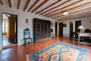 Interior - The Poet's Fifth (Almenar de Soria)